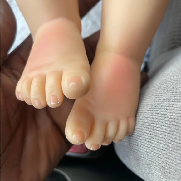 Reborn Toddler silicone doll - Picture 5 of 9